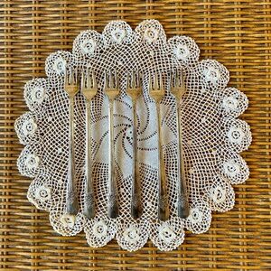 Six Vintage Vernon “La Rose” Silver plate Seafood Cocktail Oyster Forks